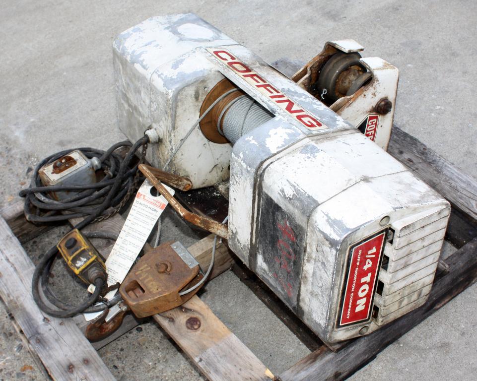 Material Handling Equipment chain hoist, 500 lbs. Duff-Norton model WR.102.BM