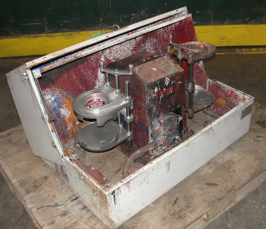 Miscellaneous Equipment Red Devil paint shaker model 5400 for two one gallon cans