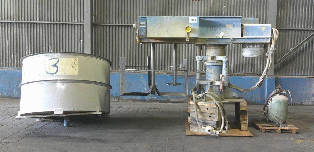 Mixer and Blender 50/10 hp Hockmeyer disperser, air over oil lift, dual shaft