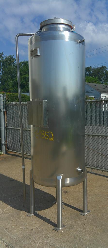 Tank 230 gallon vertical tank, 304 SS, dish bottom