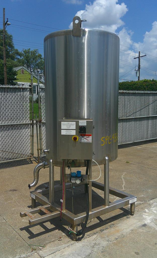 Tank 300 gallon vertical tank, 316 SS, slope bottom