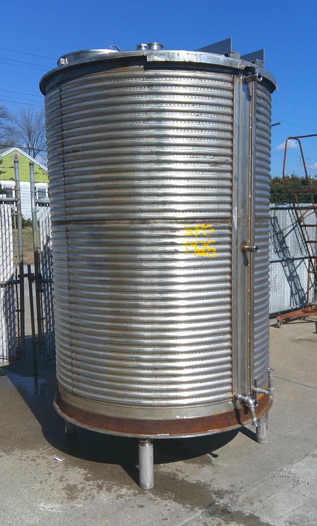 Tank 1000 gallon vertical tank, Stainless Steel, conical