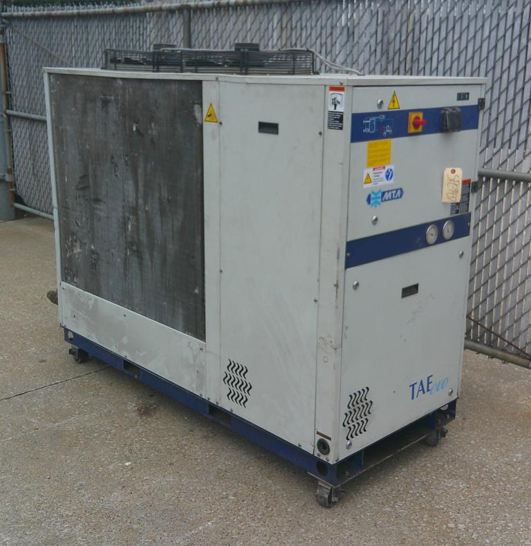 Chiller 12 ton M.T.A. Sp.A. air cooled chiller model TAE EVO 121